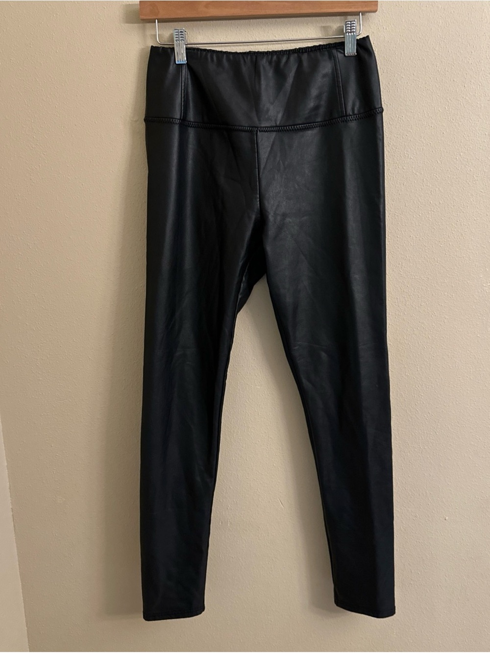 7 For All Mankind Faux Leather Pants Black Womens Sz M High Rise Straight